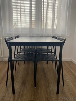 Jedálenský stôl so stoličkami - 2