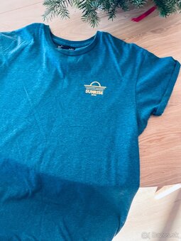 Berschka pánske tričko - 2