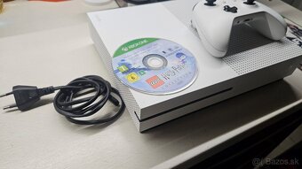 Xbox One S 1TB + joypad a hry - 2