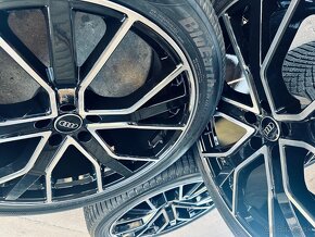 Alu sada AUDI Q7 Q8 SQ8 SQ7 4M R22– letne Top - 2