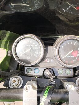 Kawasaki zrx1100r - 2