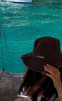 virálny jacquemus klobúk - 2