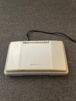 Predám Nintendo DS - 2