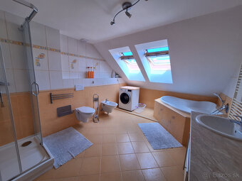 4-room attic apartment for rent from June 09, 2025 - 2