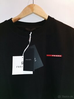 Na predaj čierne tričko Prada – veľkosť M/L - 2