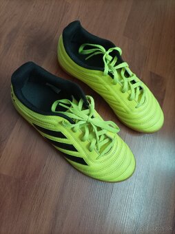 Halovky značky Adidas - 2