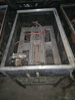 PLYNOVÝ GRIL/HORÁK - 2