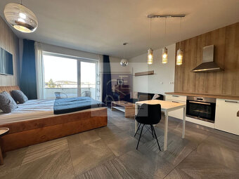 1 IZBOVÝ BYT NITRA, NOVOSTAVBA, BALKÓN, PARK. MIESTO - 2