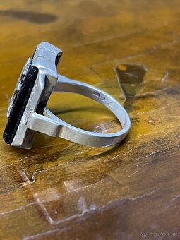 starozitny strieborný prsteň s monogramom - 2