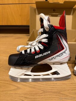 Nové korčule Bauer Fly 30, veľ. 36 - 2