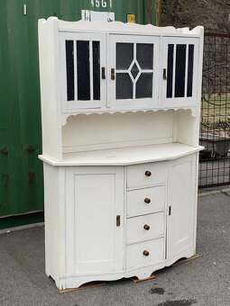 ľudový kredenc 1900 - 2