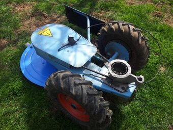 Bubnová kosačka Vari Lakr - 2