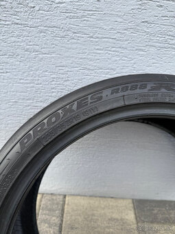 TOYO PROXES R888 - Semi slick - 2