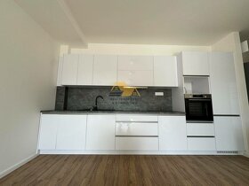 Predám moderný 3 izbový byt v novostavbe v Nových Zámkoch - 2