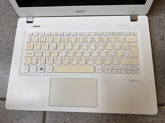 Acer Aspire / i5-6200U / 4GB RAM / 500GB HDD / 13" - 2