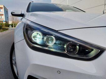 Predám Hyundai i30 combi 1.6 crdi style - 2