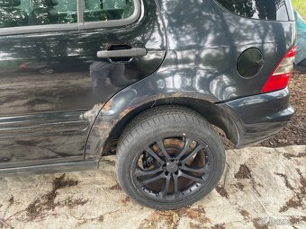 Mercedes benz ML 320 - 2