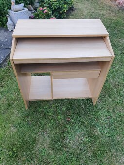 Stolík pod počítač - 2