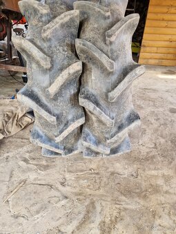 Pneu 9.5x22 a 6x14 - 2