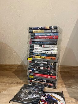 Predám ps3 (24 hier) - 2
