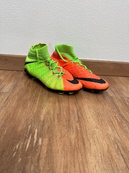 Nike Hypervenom - 2
