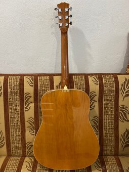 Elektro-akustická gitara - 2