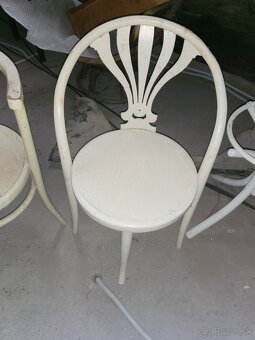 Thonet a ine starozitne - 2