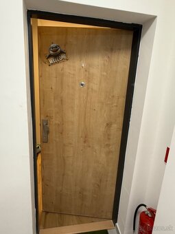 Predám protipožiarne vchodové dvere do bytu 80 ky ľavé - 2