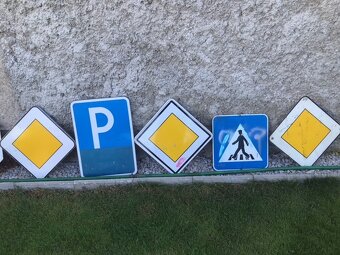 Dopravné značky - tabule - 2