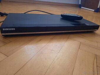 DVD prehrávač SAMSUNG + filmy - 2