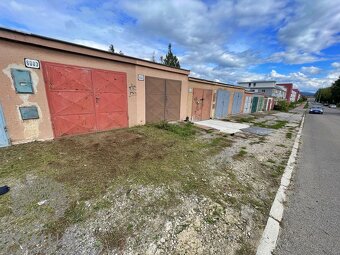 Murovaná garáž na ul. J. Kréna, 20m2, elektrina, montážna ja - 2