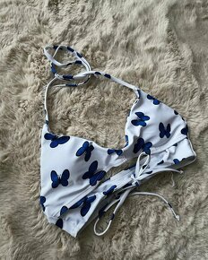 Bikiny s motýlikmi - 2