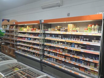 Chladiaca vitrína. - 2