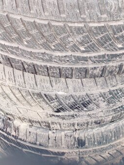 Pneumatiky 215/55 R17 - 2