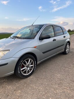Ford focus mk1 - 2