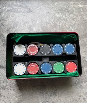 POKER SET - 200 ŽETÓNOV (PLECHOVÁ DÓZA) - 2