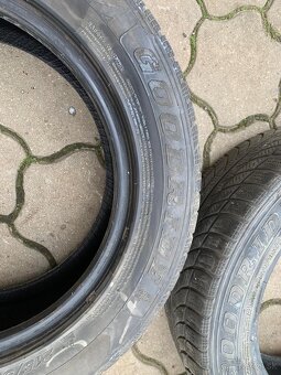 Predám 4ks pneumatiky 215/55 R16 - 2
