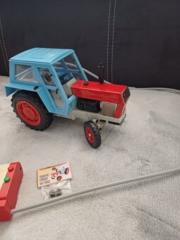 Predam hracku zetor crystal 8011 - 2