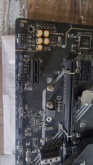 MSI MAG B550 TOMAHAWK - 2