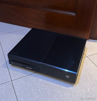 Xbox One 1TB - vel'mi málo používaná konzola - 2