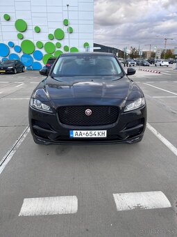 Jaguar F-Pace Combi 132kw Automat - 2