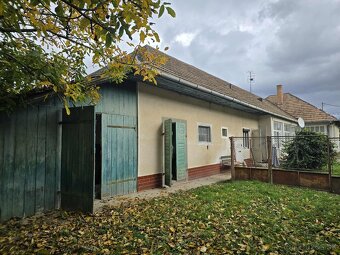 Rodinný dom/chalupa v obci Kuraľany - 2