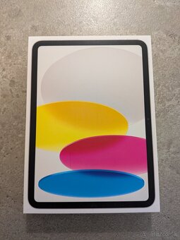 Apple iPad 10.9 (2022) Wi-Fi 64 GB - strieborný - 2