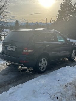 Mercedes Benz ML320 - 2