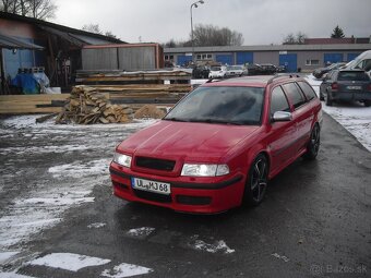Skoda Octavia RS1 Kombi - 2