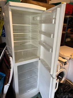 Chladnička s mraznickoi - 2