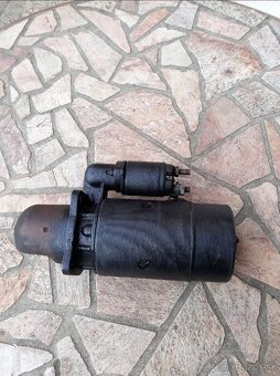 štartér na Zetor - 2