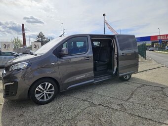 Prenájom 8- miestneho auta Peugeot Traveller - 2