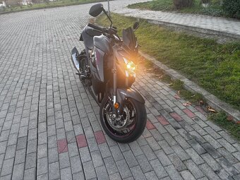 Suzuki GSX-S 1000 - 2