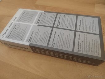 stojaca lupa s led svetlom - 2